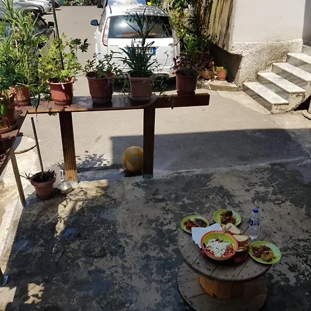 Yes3 Apartment *